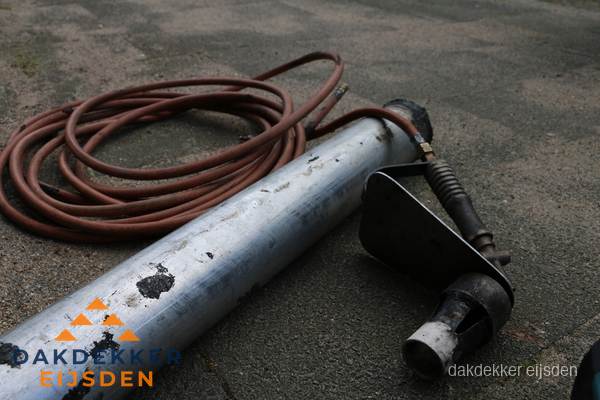 Dakdekker gasbrander en gereedschap voor spoedklus in Eijsden Dakdekker gasbrander en gereedschap voor spoedklus in Eijsden