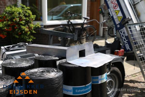 Dakbedekkingsmateriaal en dakgoot onderdelen in Eijsden Dakbedekkingsmateriaal en dakgoot onderdelen in Eijsden