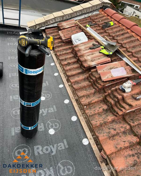 Dakschade herstel: pannendak renovatie in Eijsden